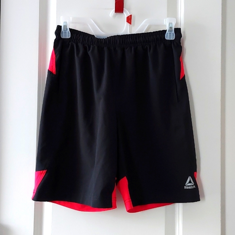 Reebok shorts black red xl